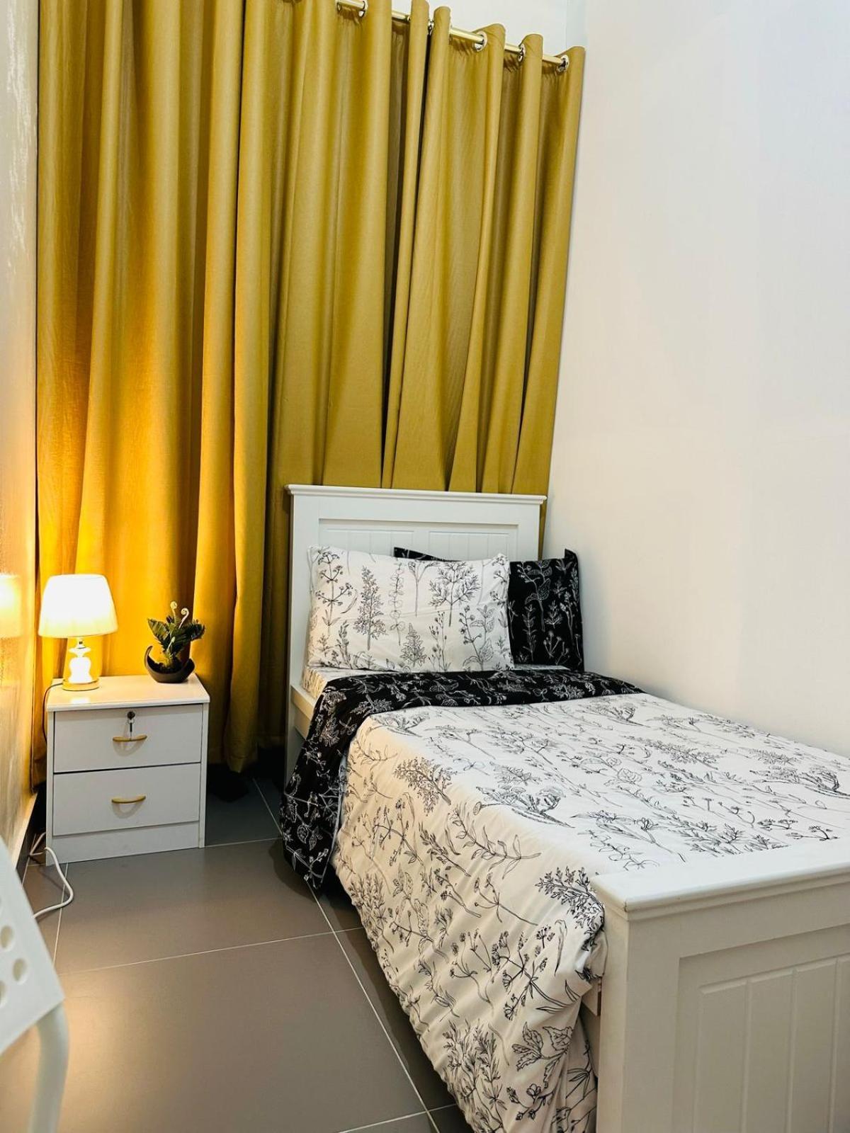 Sunrise Inn By Dsv Property Abu Dzabi Kültér fotó